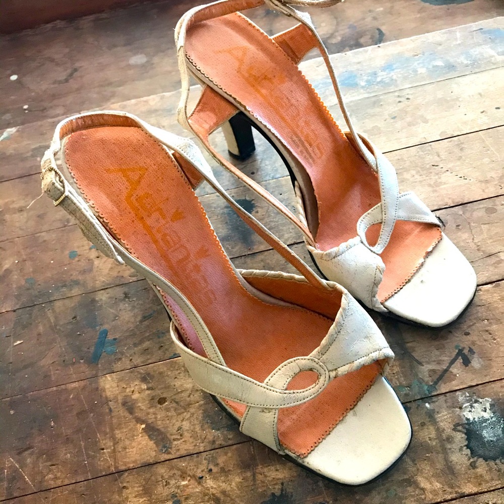 Vintage cream high heel sandals Adrianitas Spain